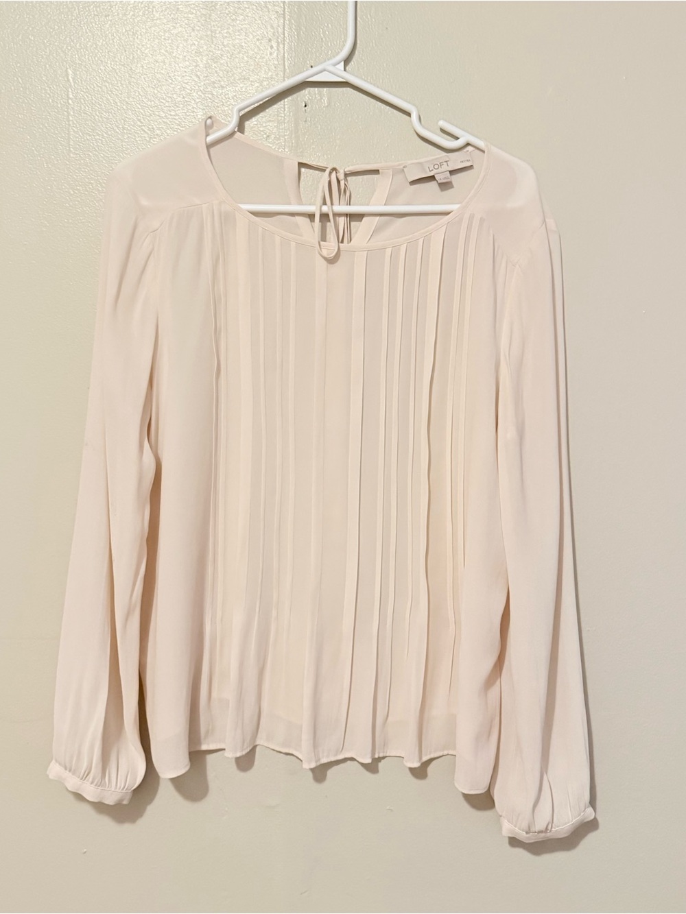 LOFT Cream Pleated Tie-Back Long Sleeve Blouse